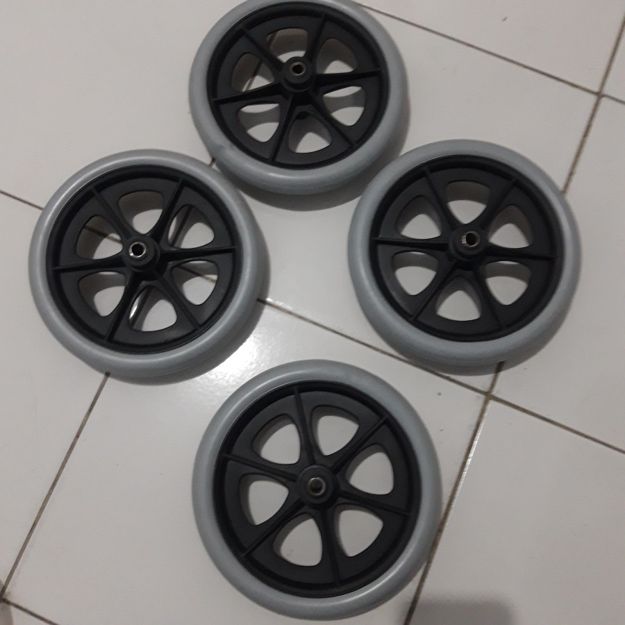 Roda Depan Kursi Roda 20 Cm