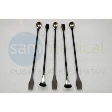 Spatula Besi