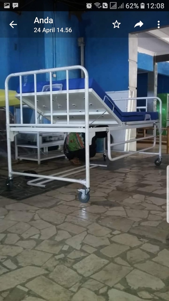 Hospital Bed/Bed Pasien Sederhana Dengan Roda